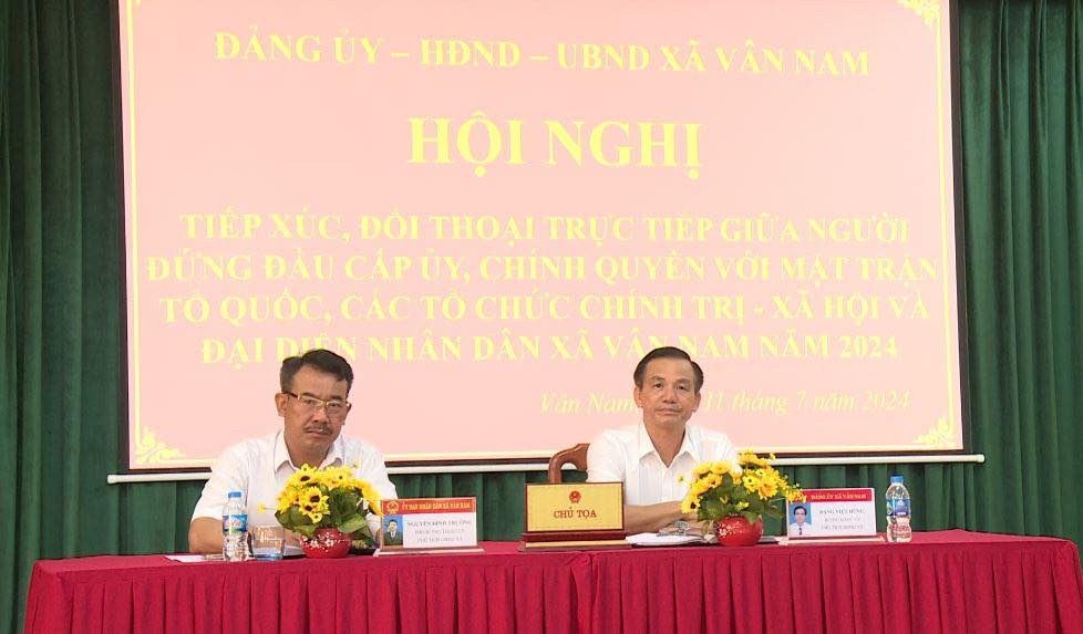 Đảng ủy - HĐND - UBND xã Vân Nam tổ chức Hội nghị tiếp xúc, đối thoại trực tiếp giữa người đứng đầu cấp uỷ, chính quyền với Mặt trận Tổ quốc, các tổ chức chính trị - xã hội và Nhân dân năm 2024.