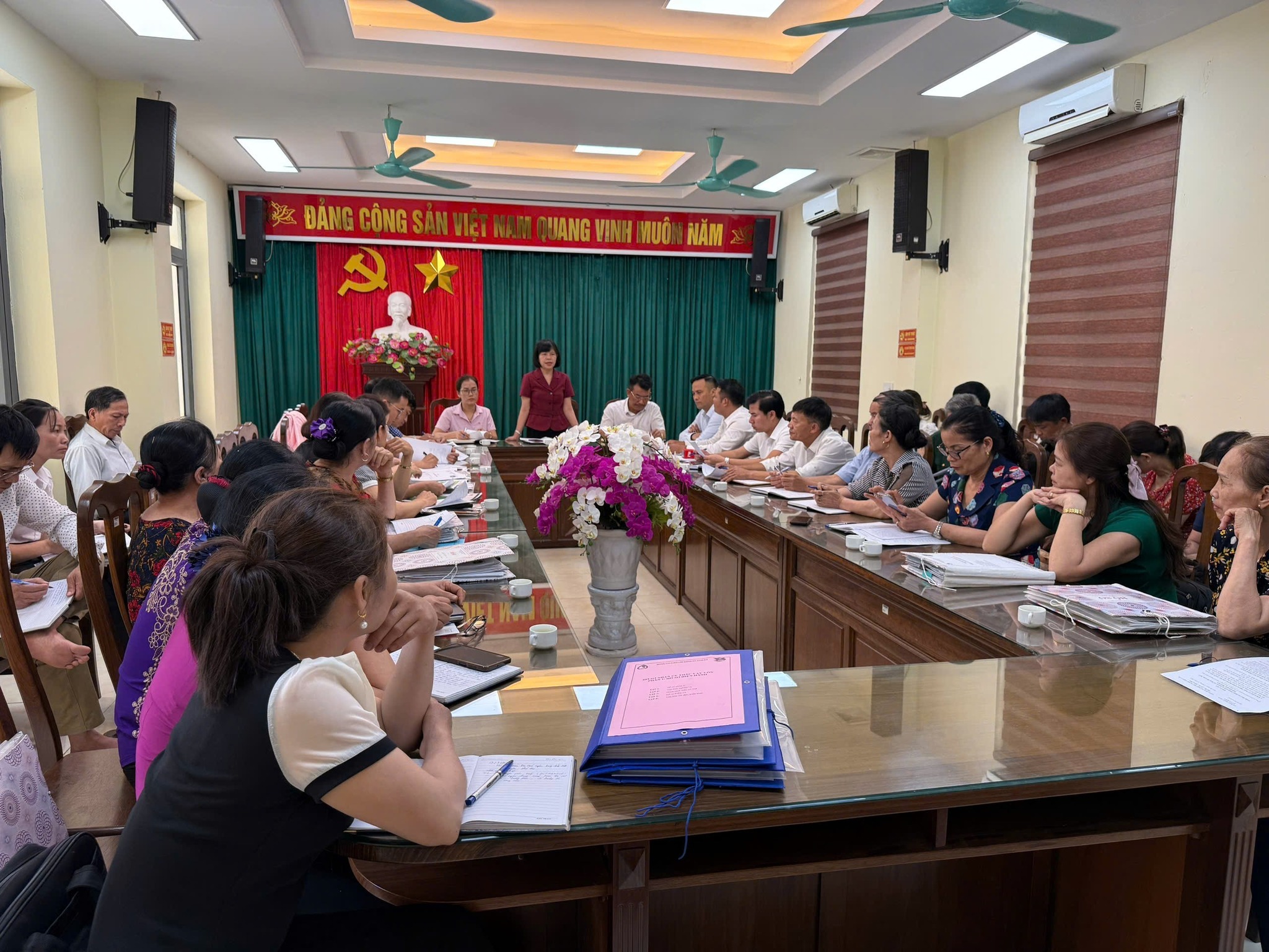 KIỂM TRA CÔNG TÁC CHÍNH SÁCH TÍN DỤNG TẠI XÃ NAM HÀ